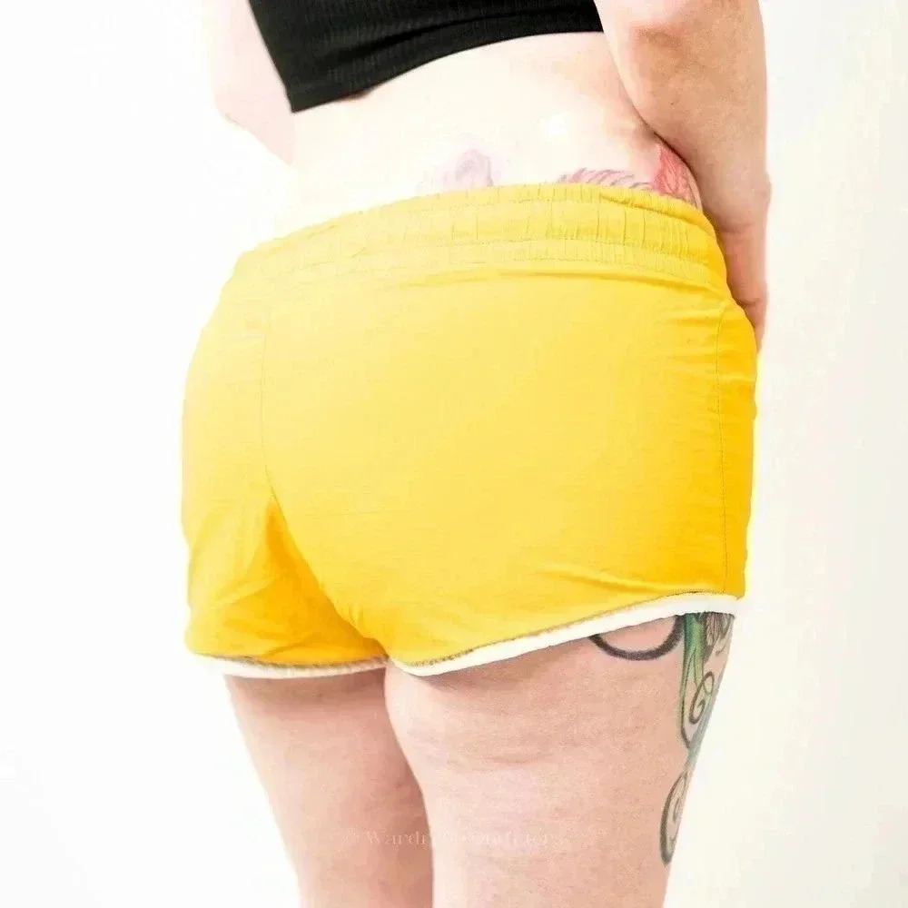 Vintage Y2K NIKE Low Rise Reversible Running Shorts